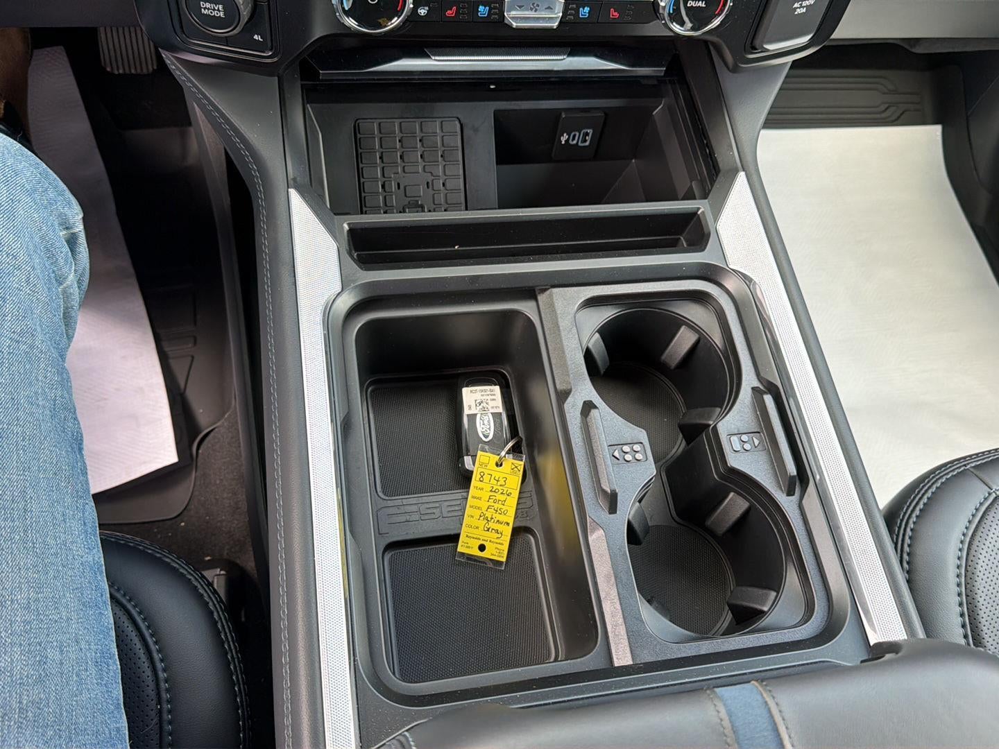 2026 Ford Super Duty F-450 Drw Platinum