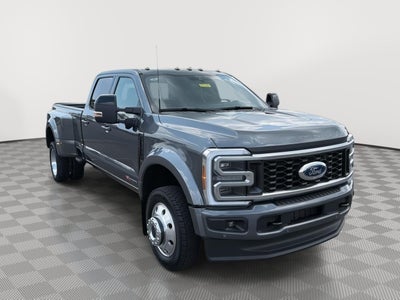 2026 Ford Super Duty F-450 Drw Platinum