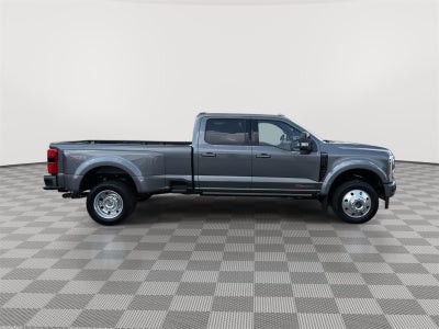 2026 Ford Super Duty F-450 Drw Platinum