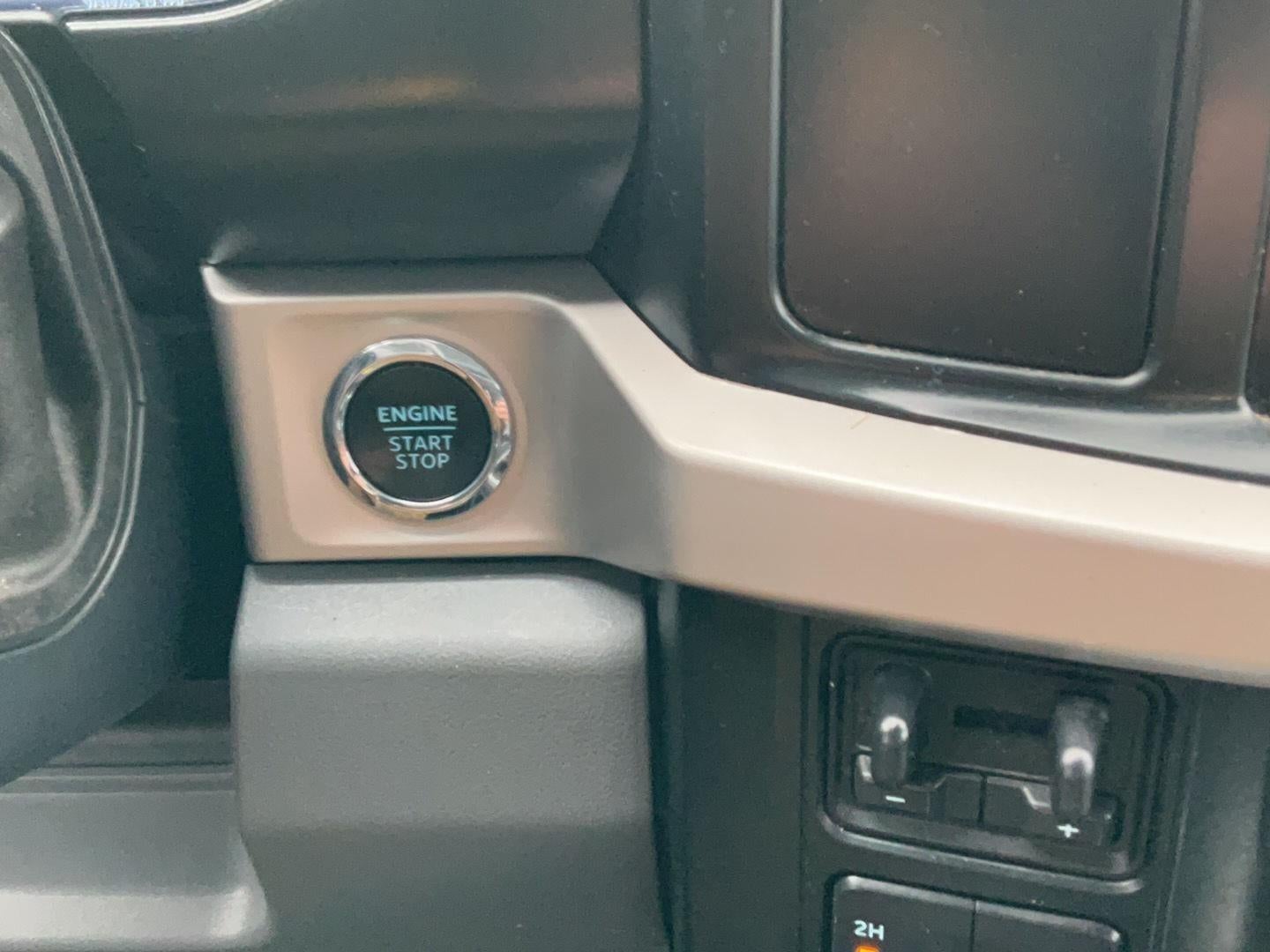 2023 Ford Super Duty F-350 SRW XLT