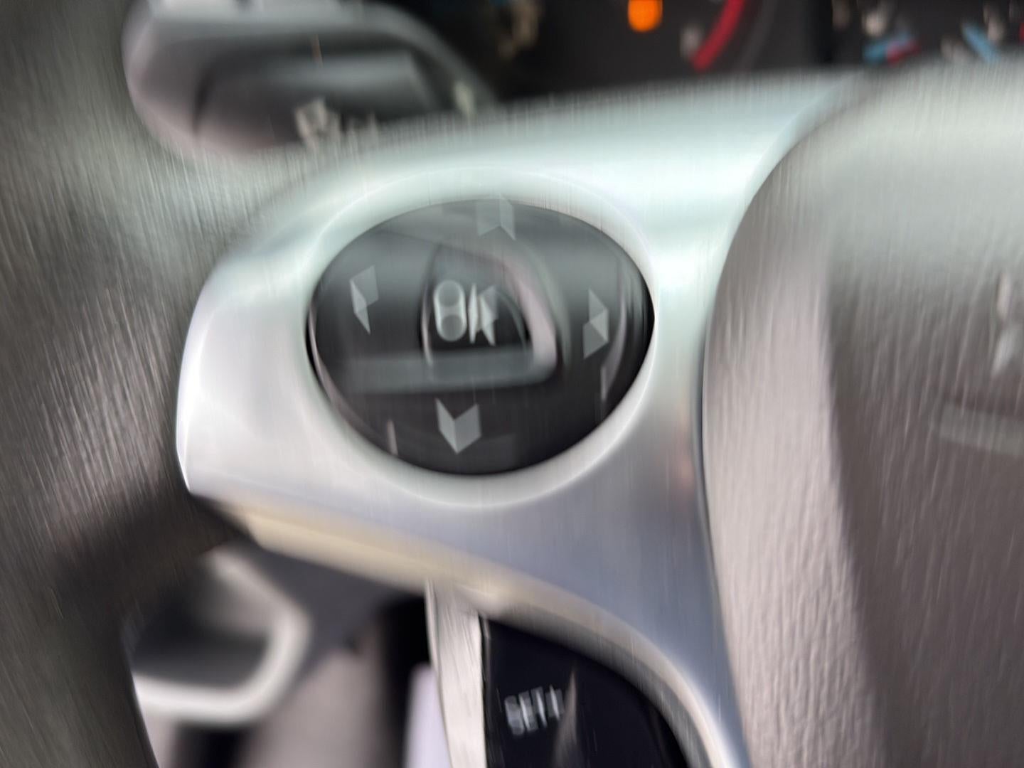 2019 Ford Transit Van 148 WB Medium Roof Cargo