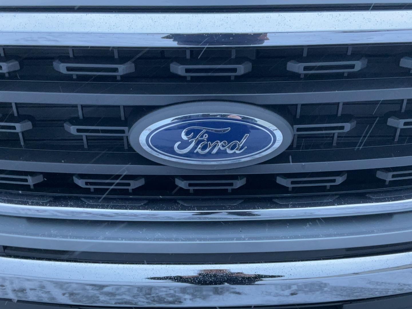 2023 Ford F150 SUPER Base