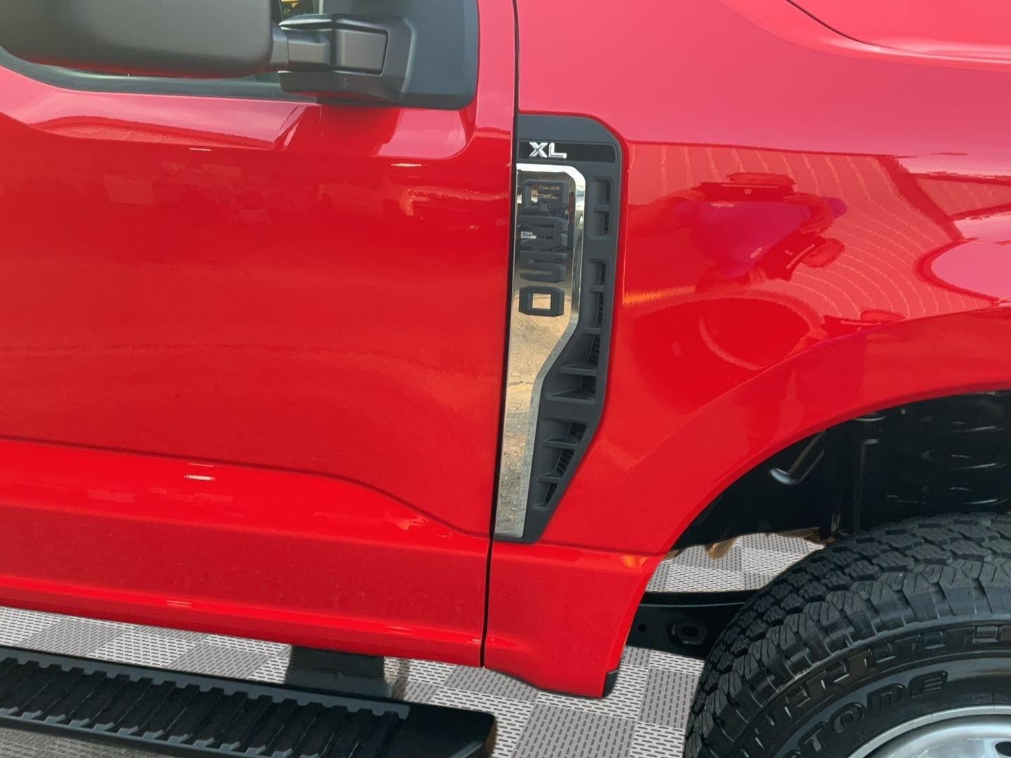 2026 Ford Super Duty F-350 SRW XL