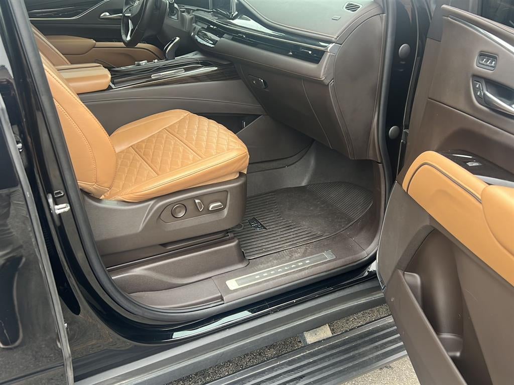 2022 Cadillac Escalade Sport