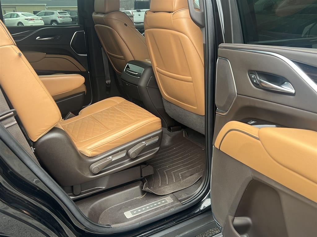 2022 Cadillac Escalade Sport