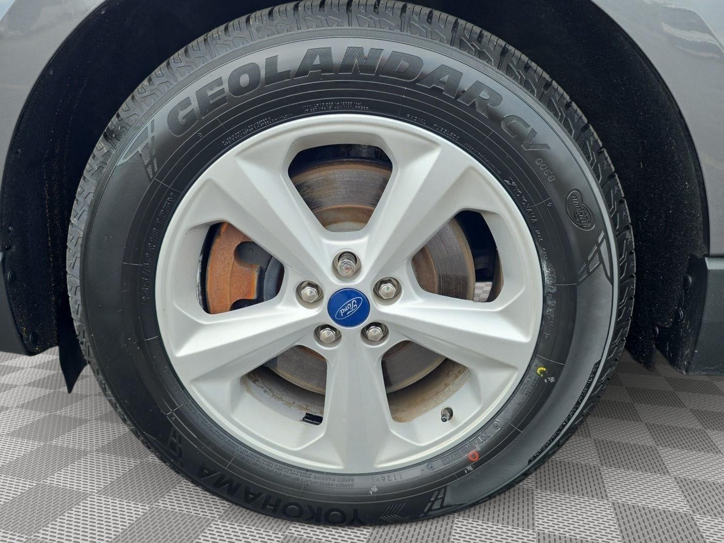 2022 Ford Edge SE