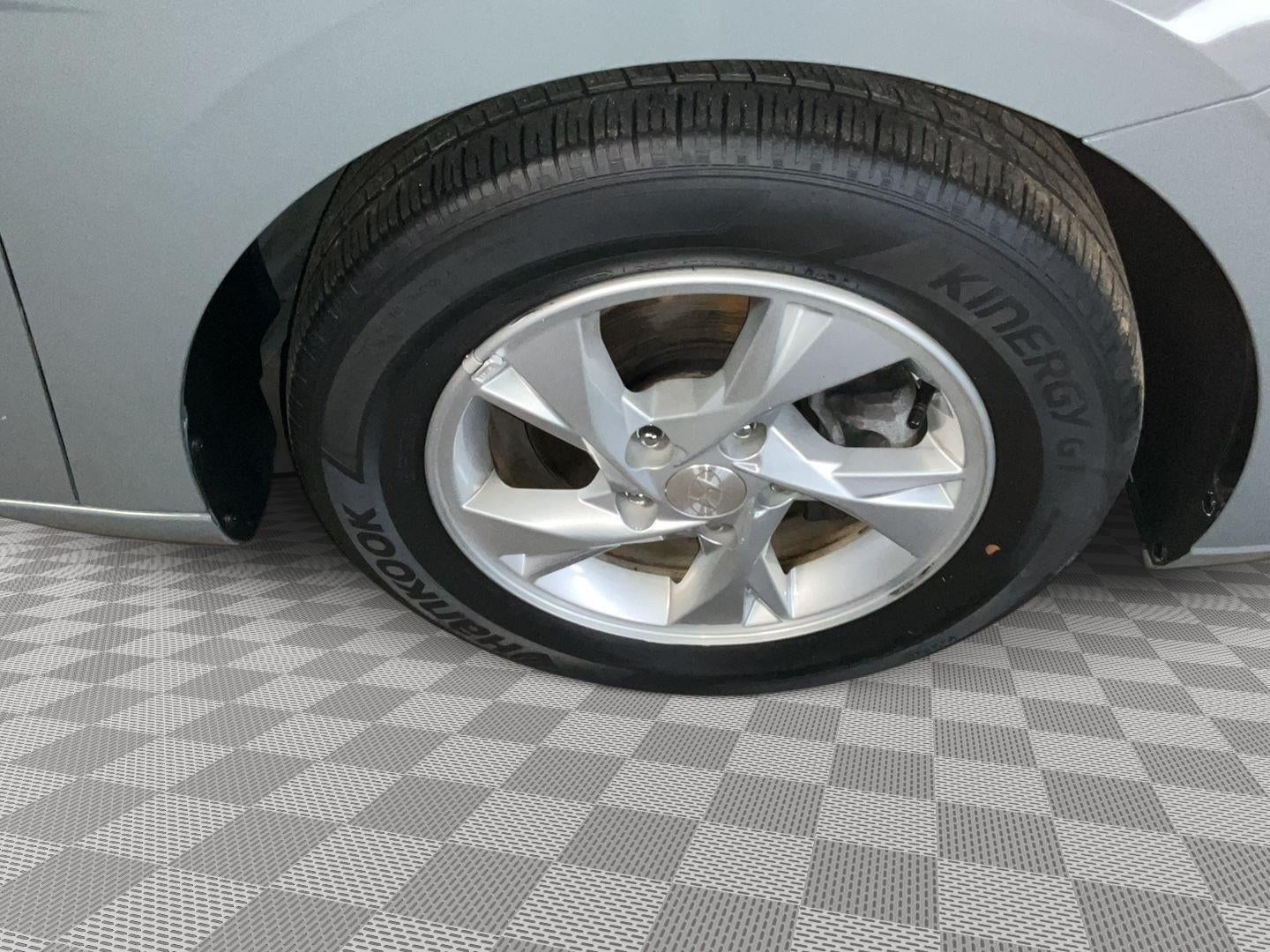 2021 Hyundai Elantra SE