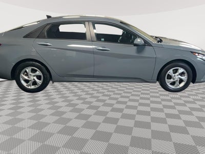 2021 Hyundai Elantra SE