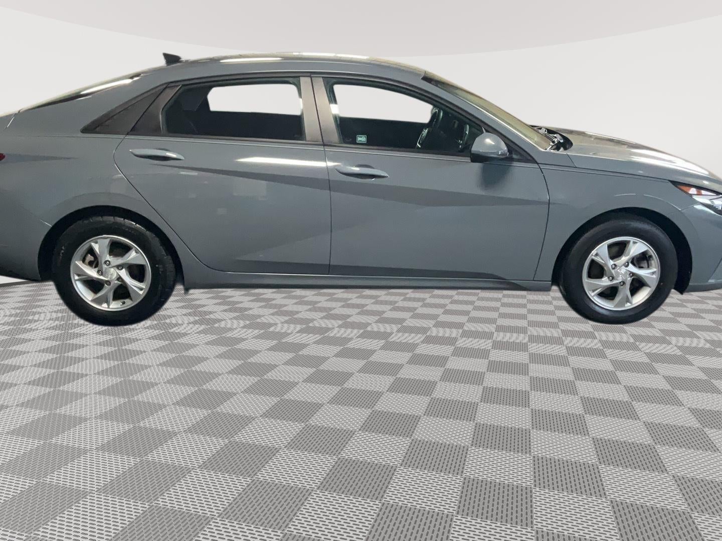 2021 Hyundai Elantra SE