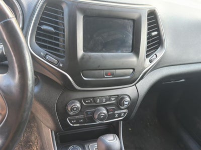 2019 Jeep Cherokee Base