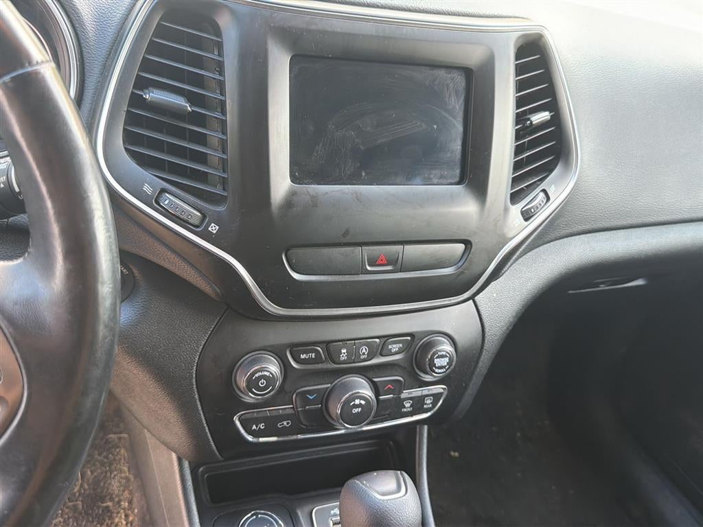2019 Jeep Cherokee Base