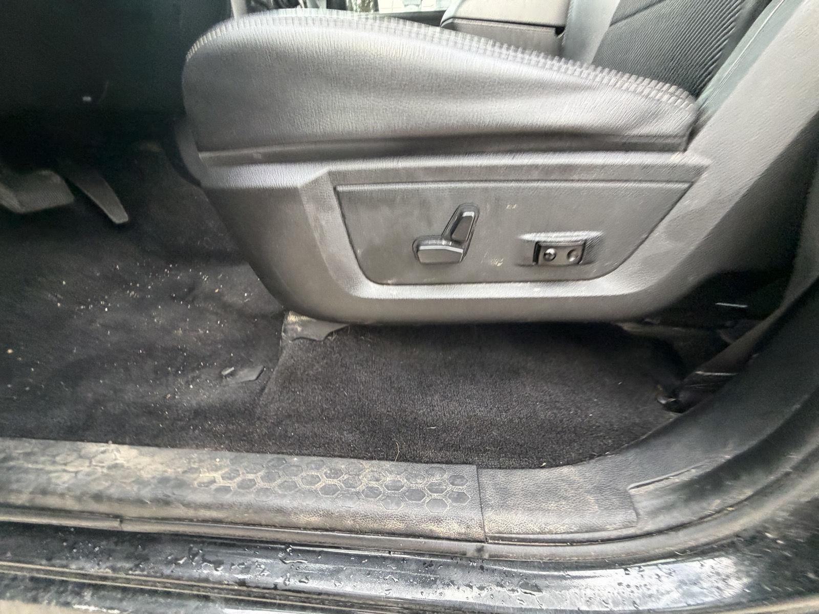 2016 RAM 1500 SPORT Base