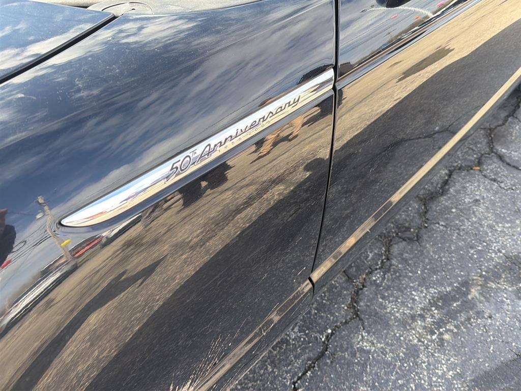 2005 Ford Thunderbird Base