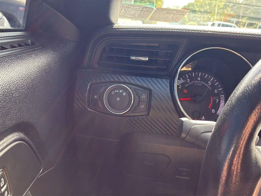 2015 Ford Mustang V6