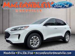2022 Ford ESCAPE SE Base