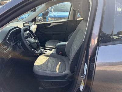 2022 Ford ESCAPE SE Base