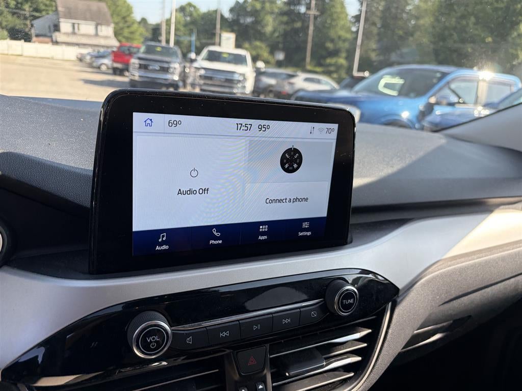 2022 Ford ESCAPE SE Base