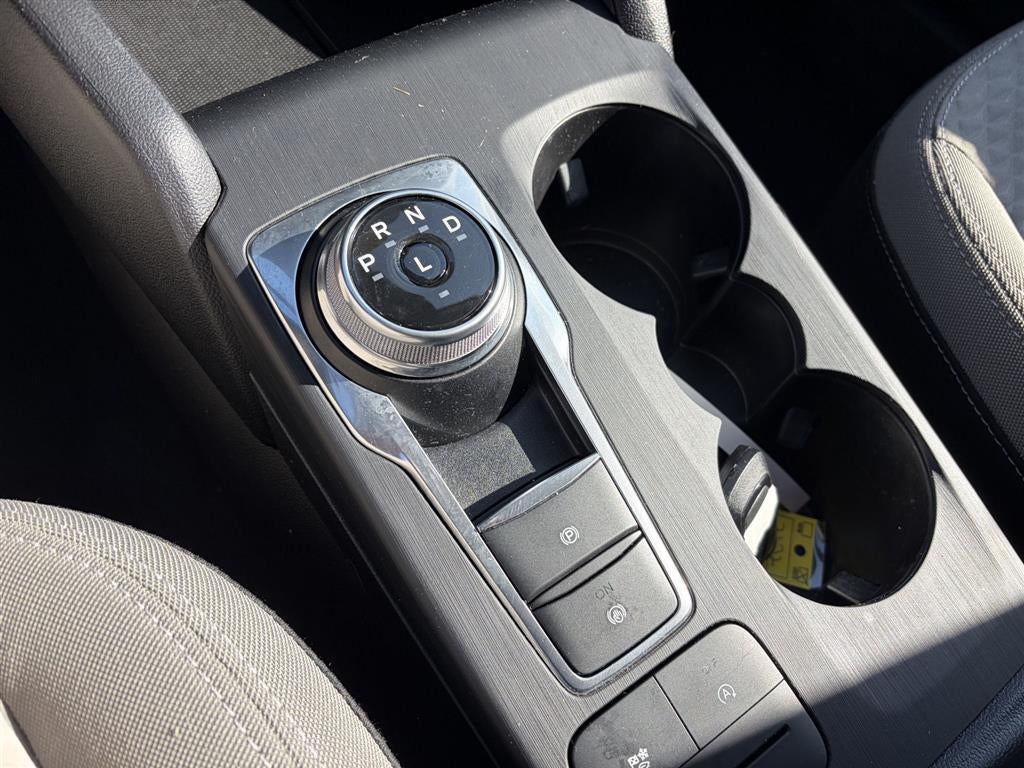 2022 Ford ESCAPE SE Base