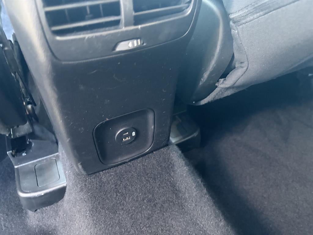 2022 Ford ESCAPE SE Base