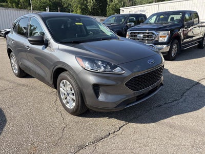 2022 Ford ESCAPE SE Base
