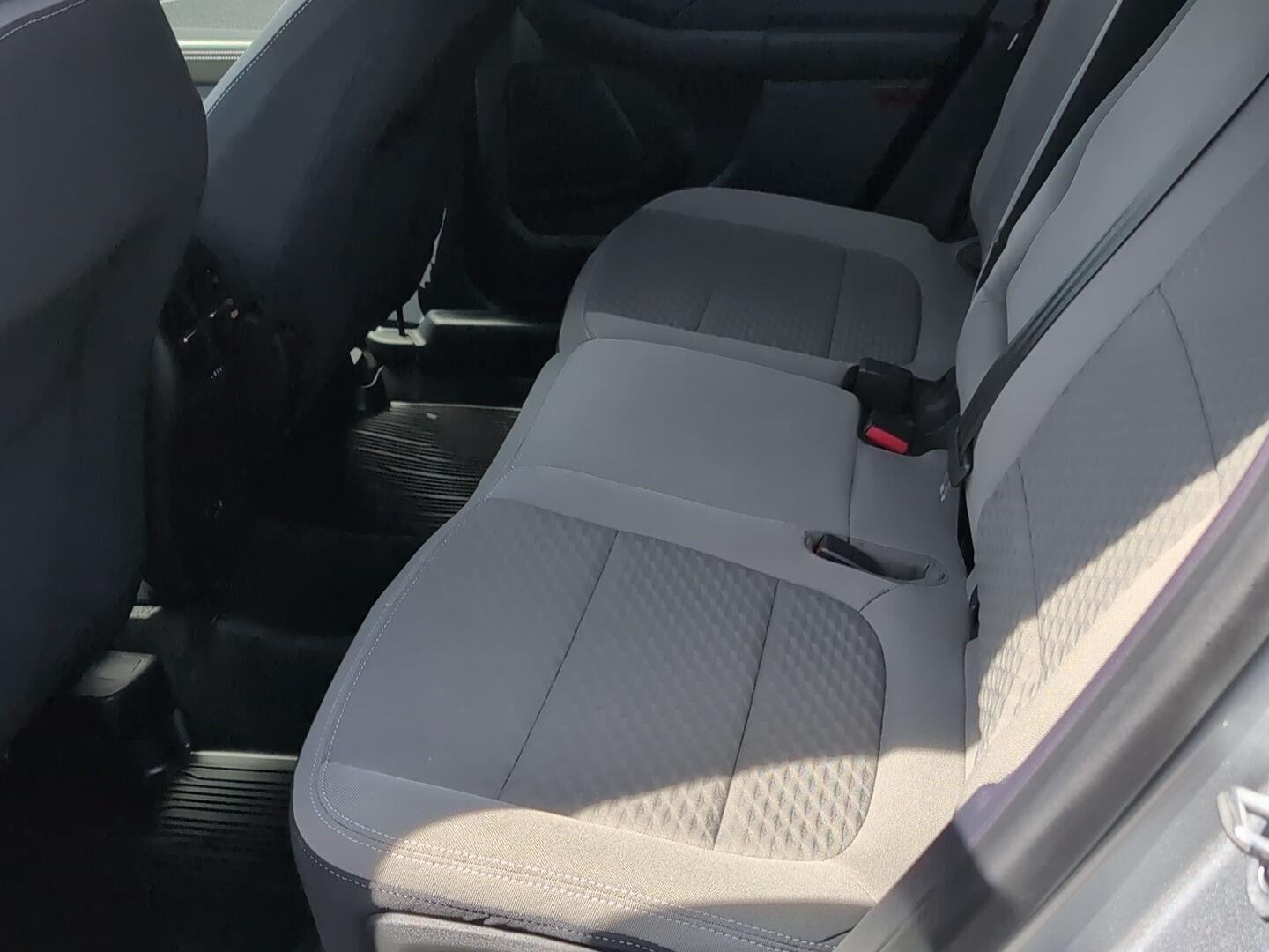 2022 Ford ESCAPE SE Base