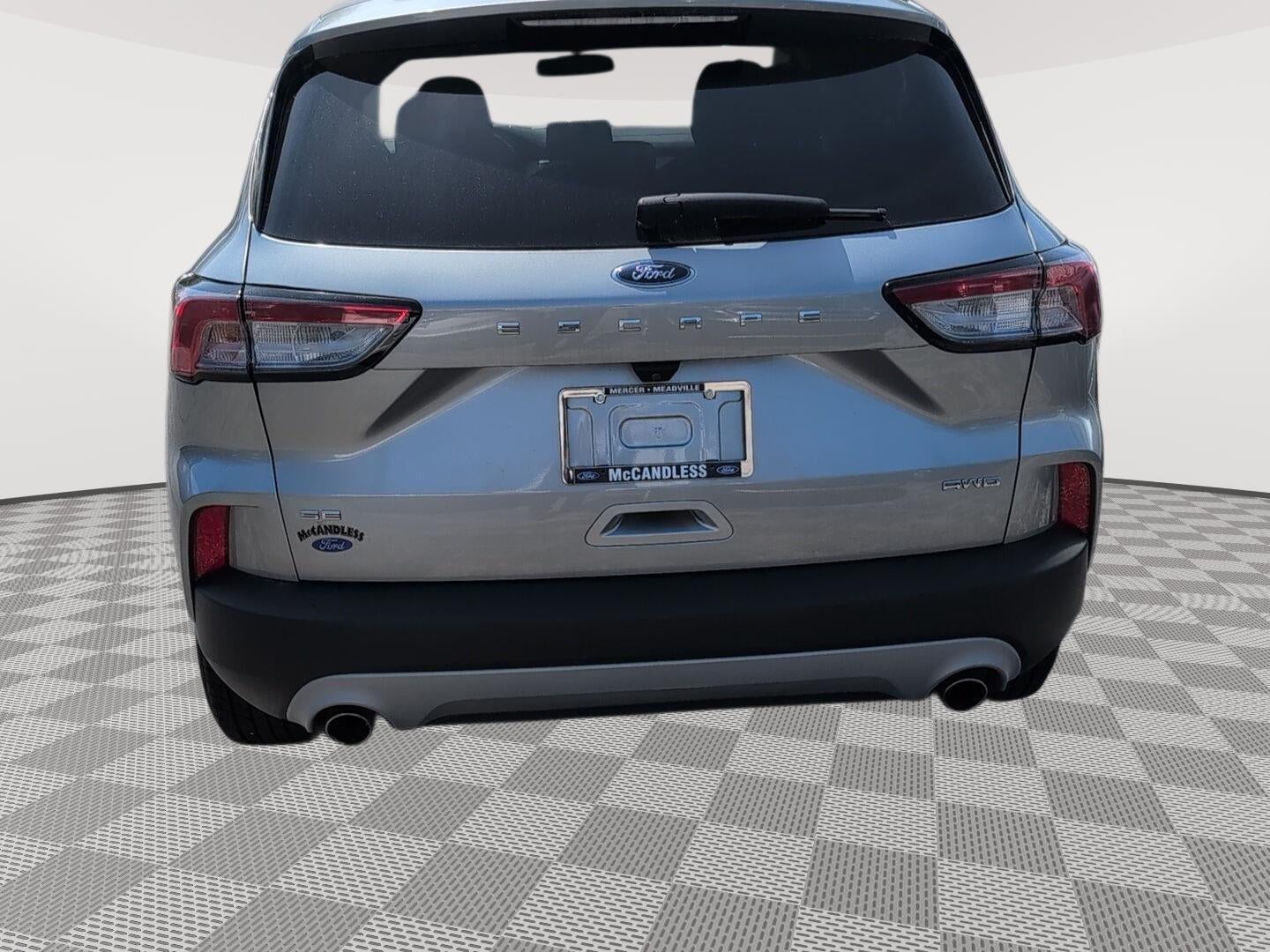 2022 Ford ESCAPE SE Base