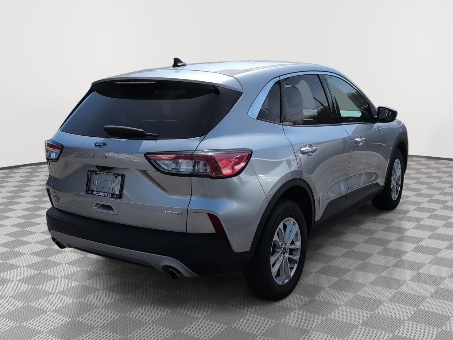 2022 Ford ESCAPE SE Base