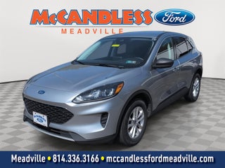 2022 Ford ESCAPE SE Base