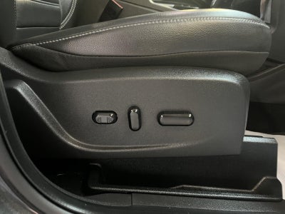 2019 Ford Escape Tit Base
