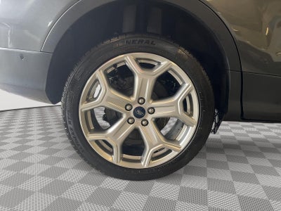 2019 Ford Escape Tit Base