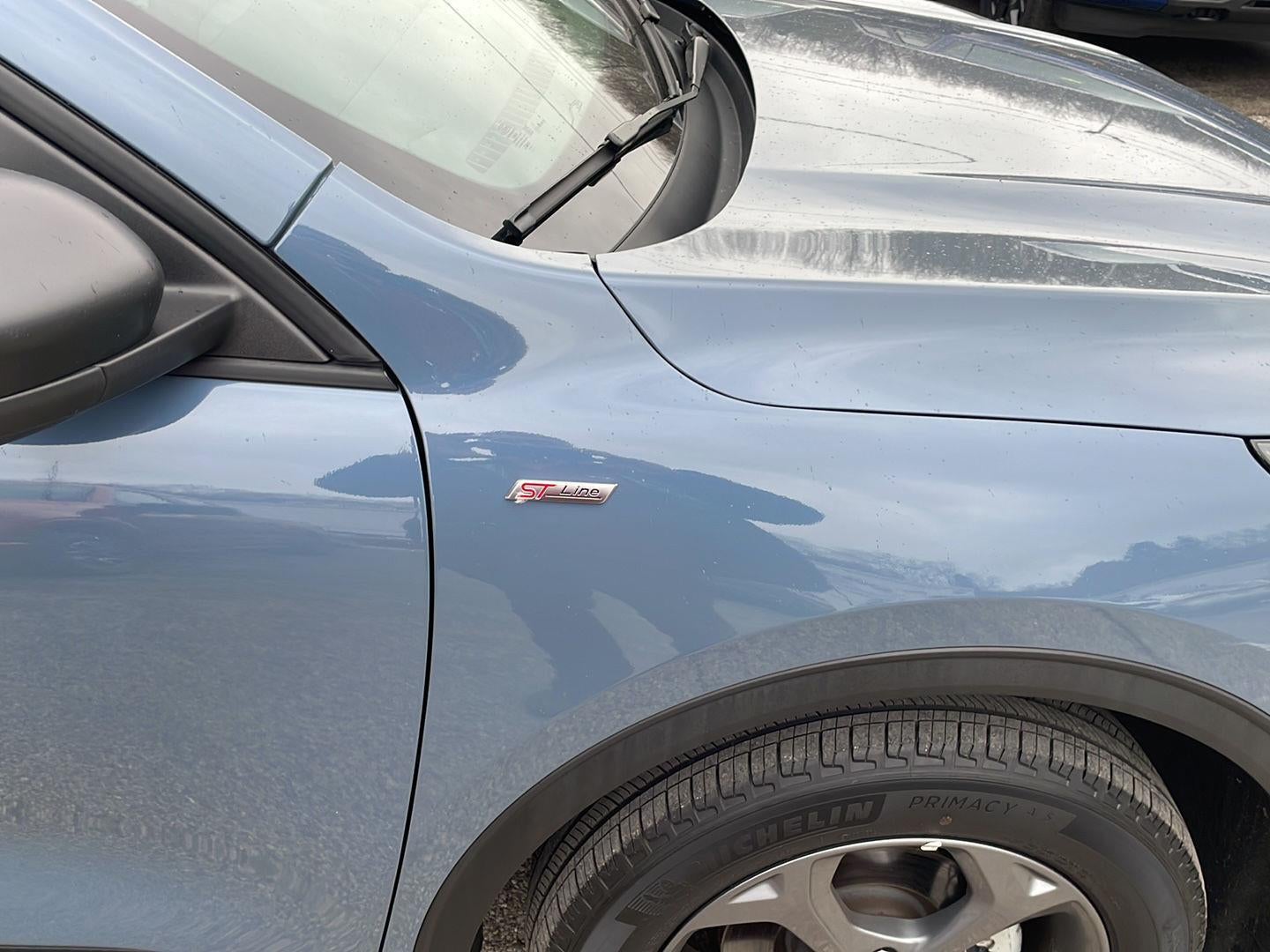 2025 Ford ESCAPE ST Base