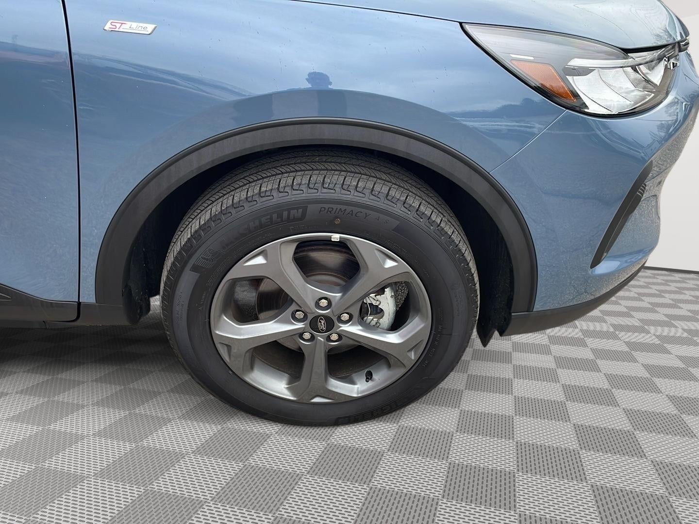 2025 Ford ESCAPE ST Base