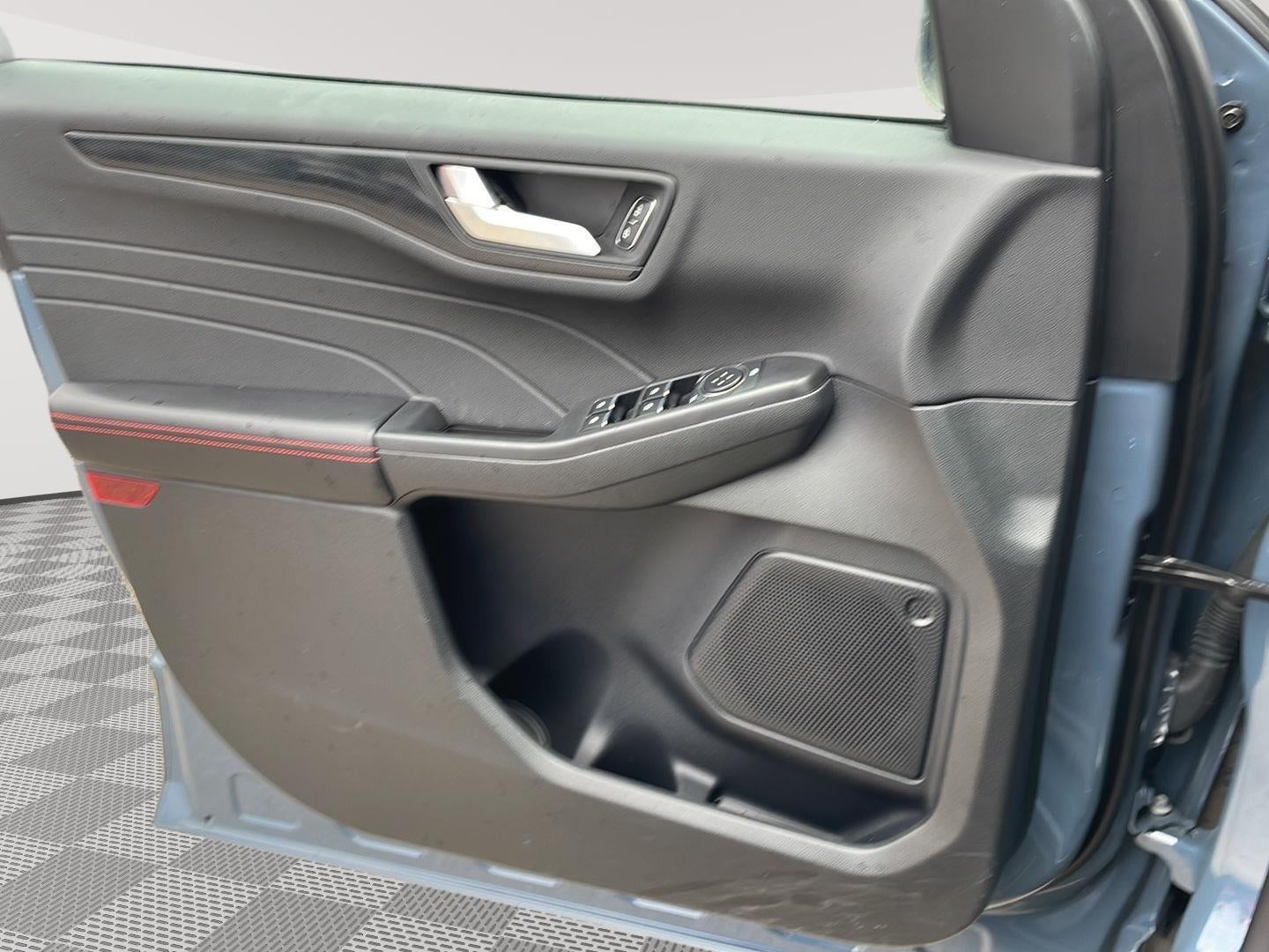 2025 Ford ESCAPE ST Base