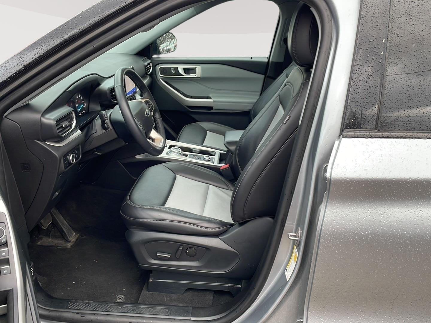 2023 Ford EXPLORER X Base