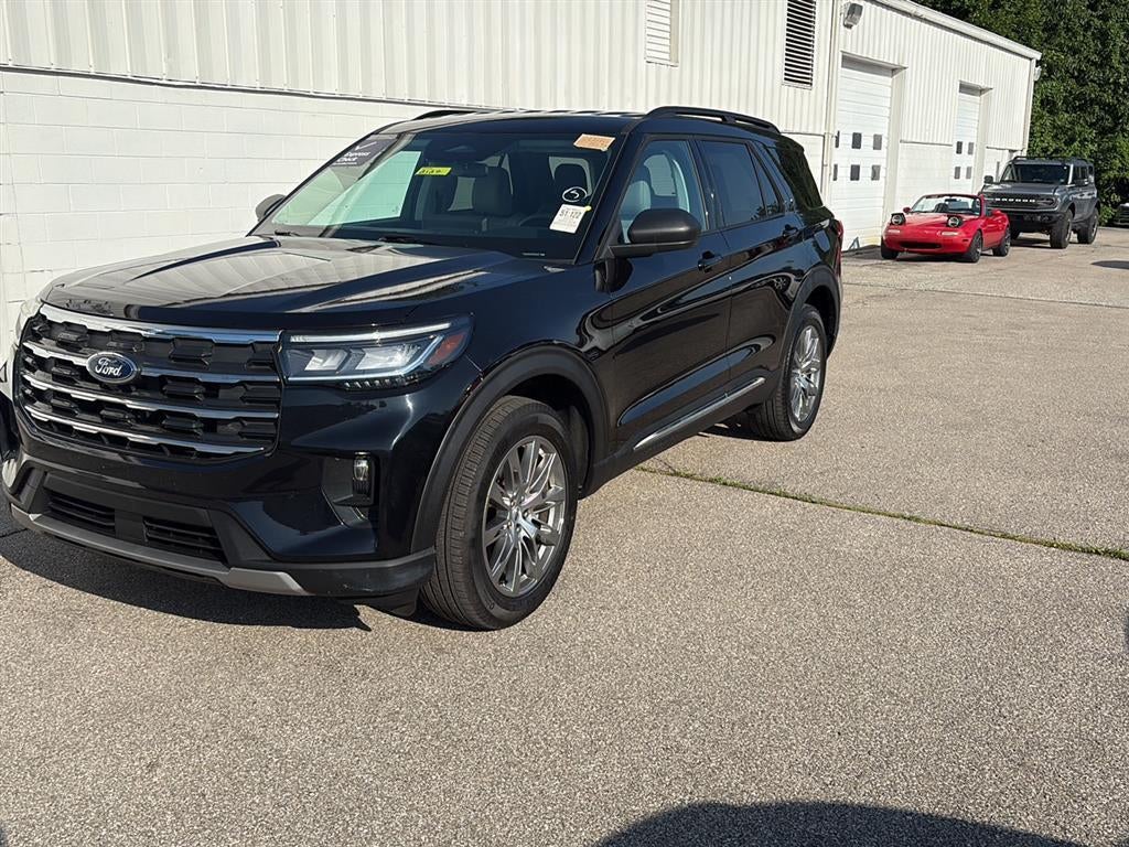 2025 Ford Explorer Active