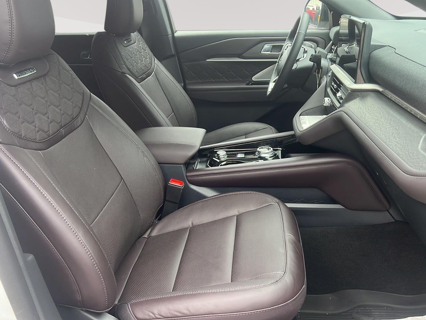 2026 Ford Explorer Platinum - Photo 25