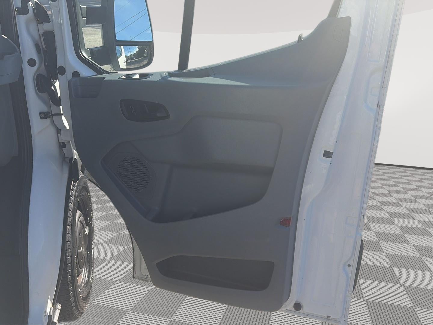 2016 Ford Transit 150 XLT