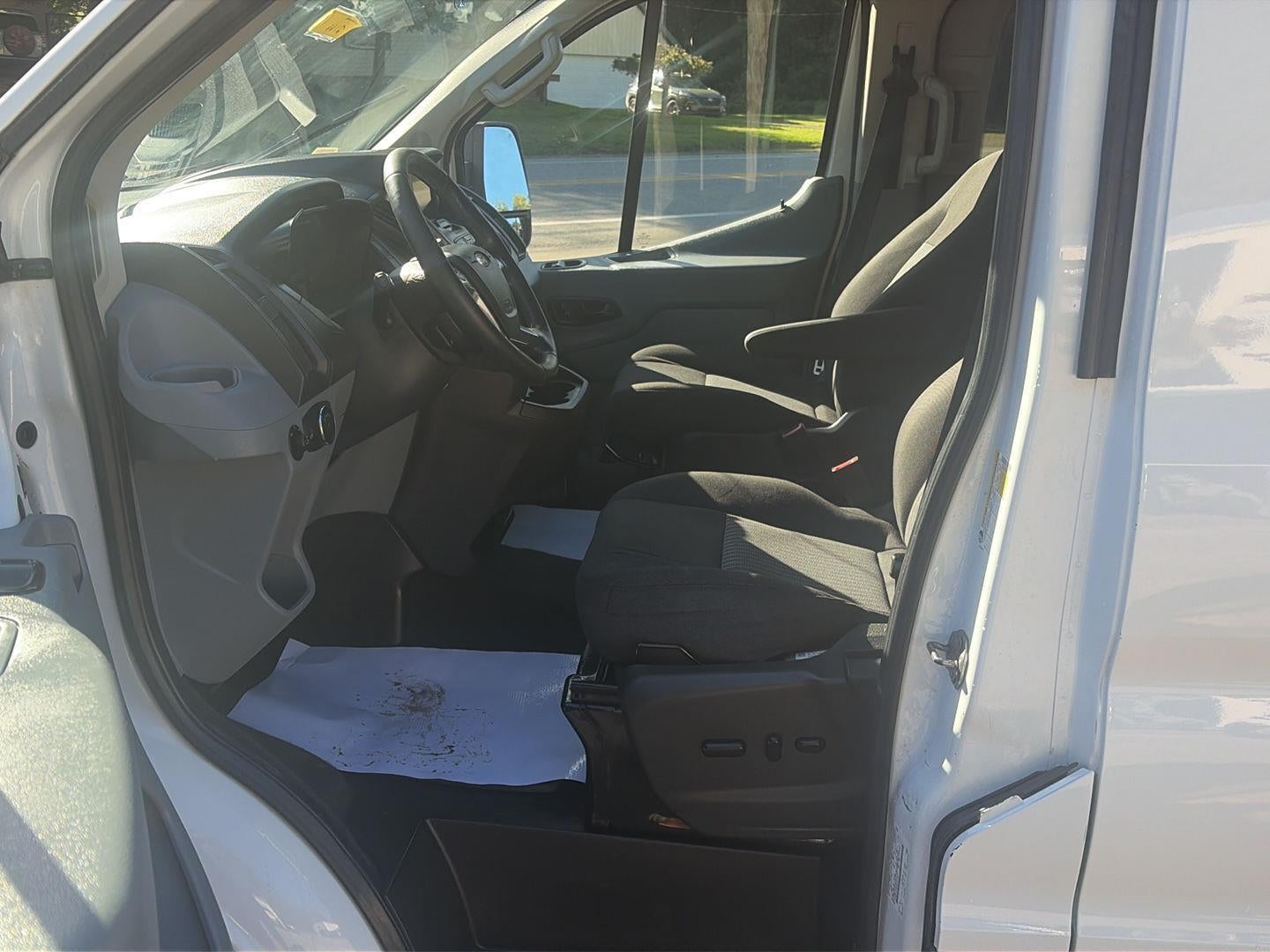 2016 Ford Transit 150 XLT