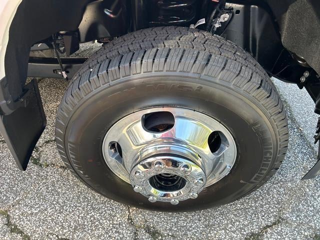 2025 Ford Super Duty F-350 DRW LARIAT