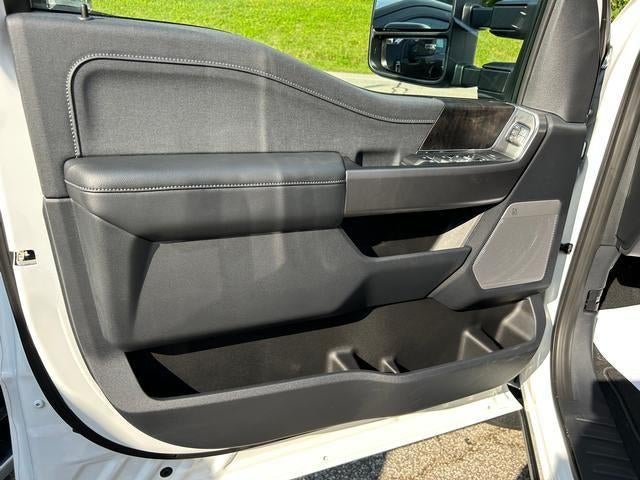 2025 Ford Super Duty F-350 DRW LARIAT