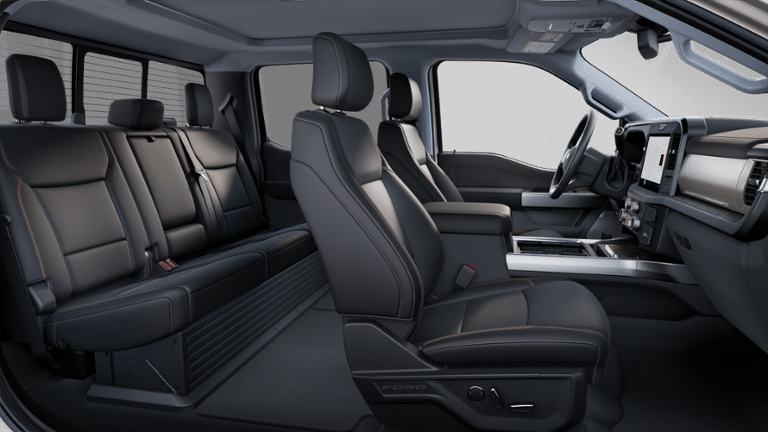 2025 Ford Super Duty F-350 DRW LARIAT