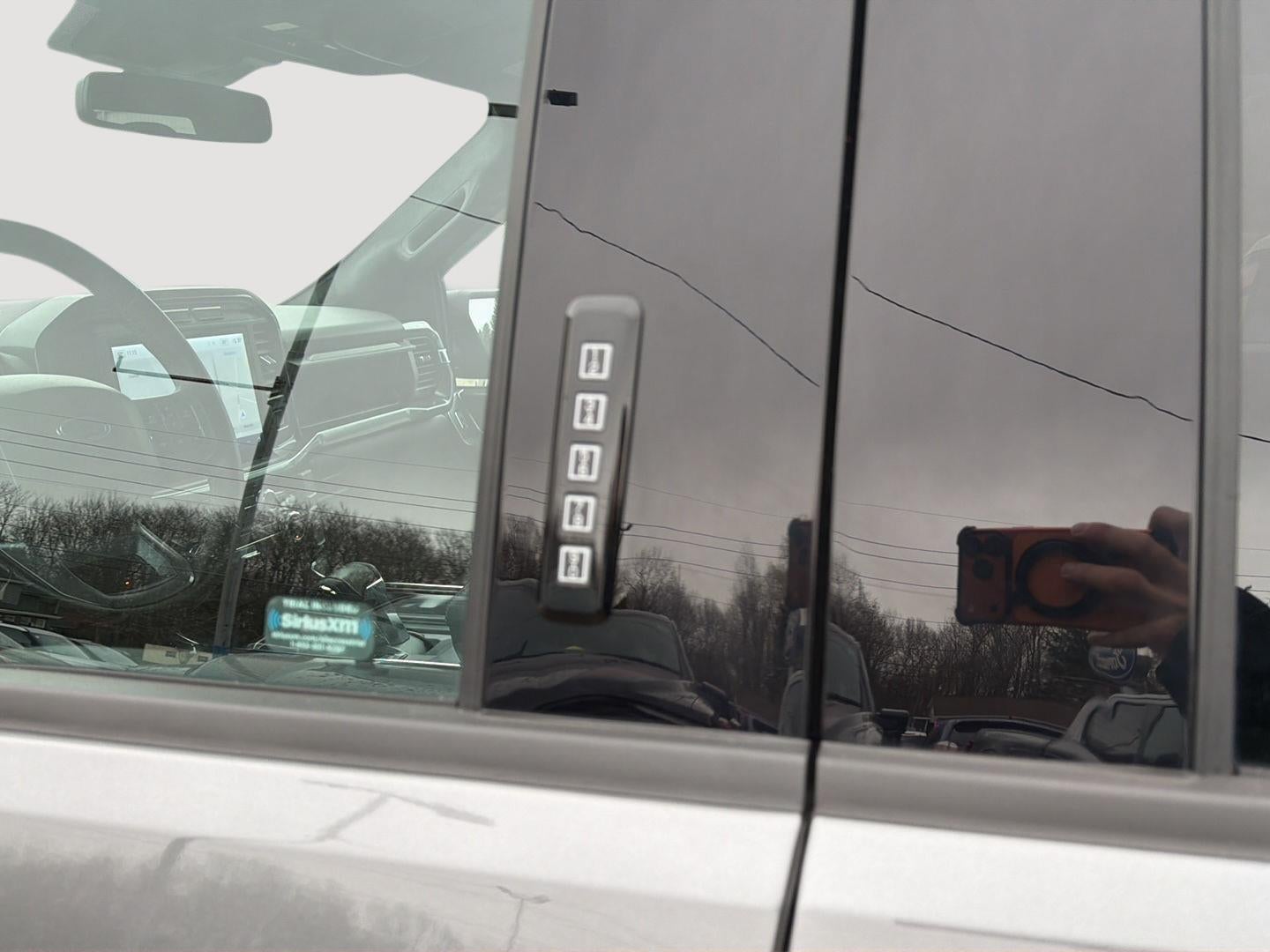 2023 Ford F150 SUPER Base