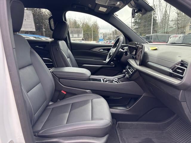 2024 Chevrolet Traverse FWD LT