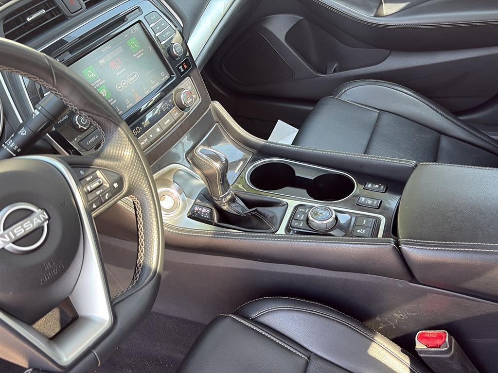 2023 Nissan MAXIMA SL Base