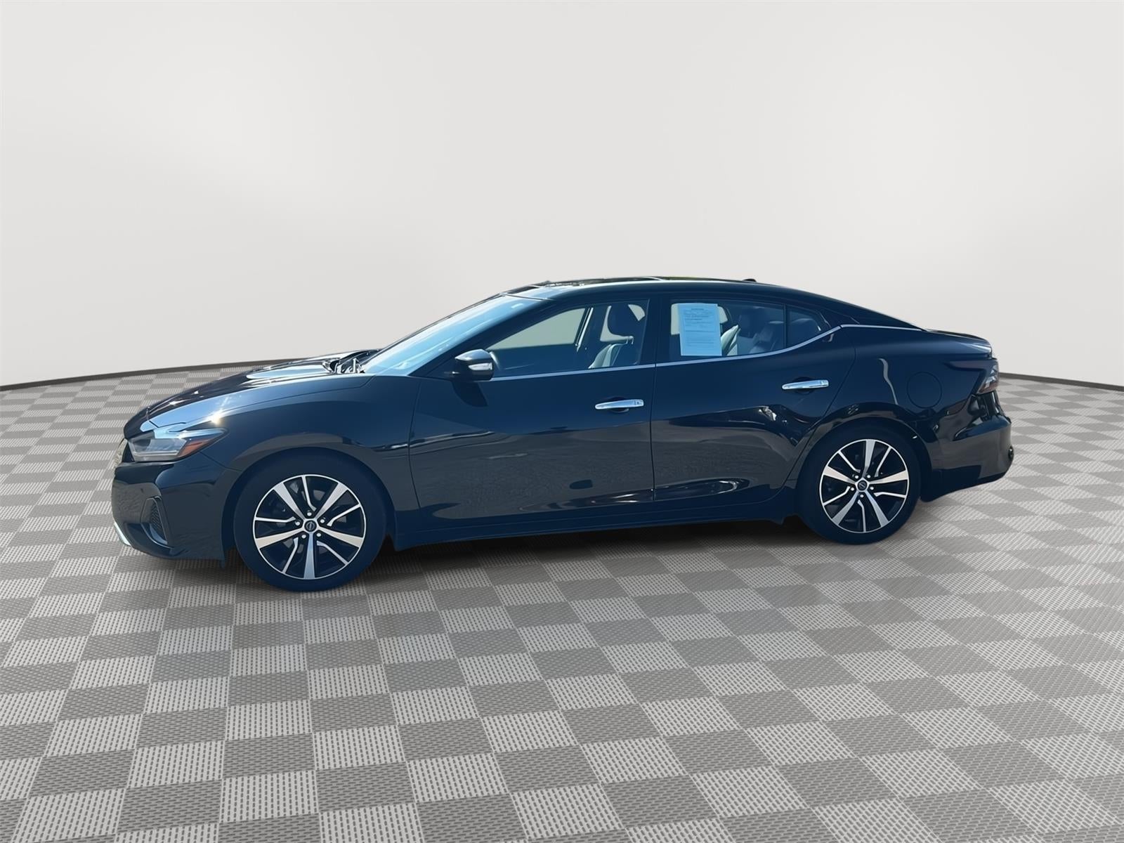 2023 Nissan MAXIMA SL Base
