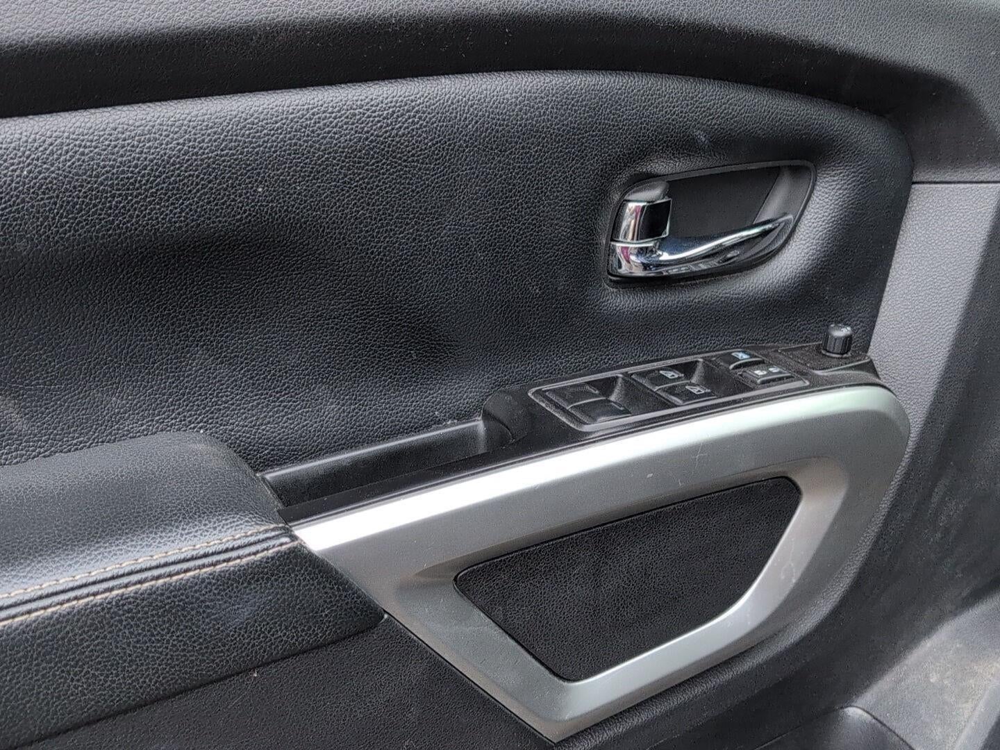 2017 Nissan Titan PRO-4X