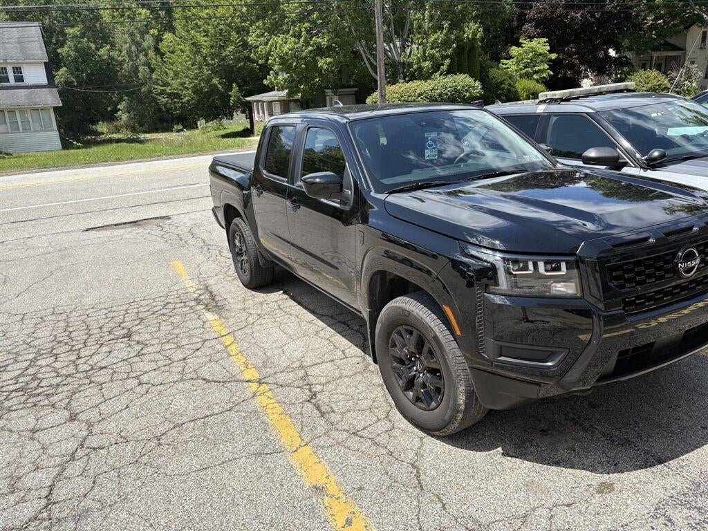 2026 Nissan Frontier Base