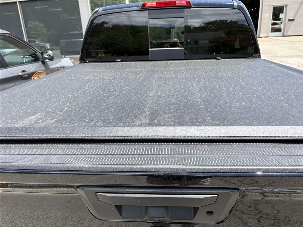 2026 Nissan Frontier Base