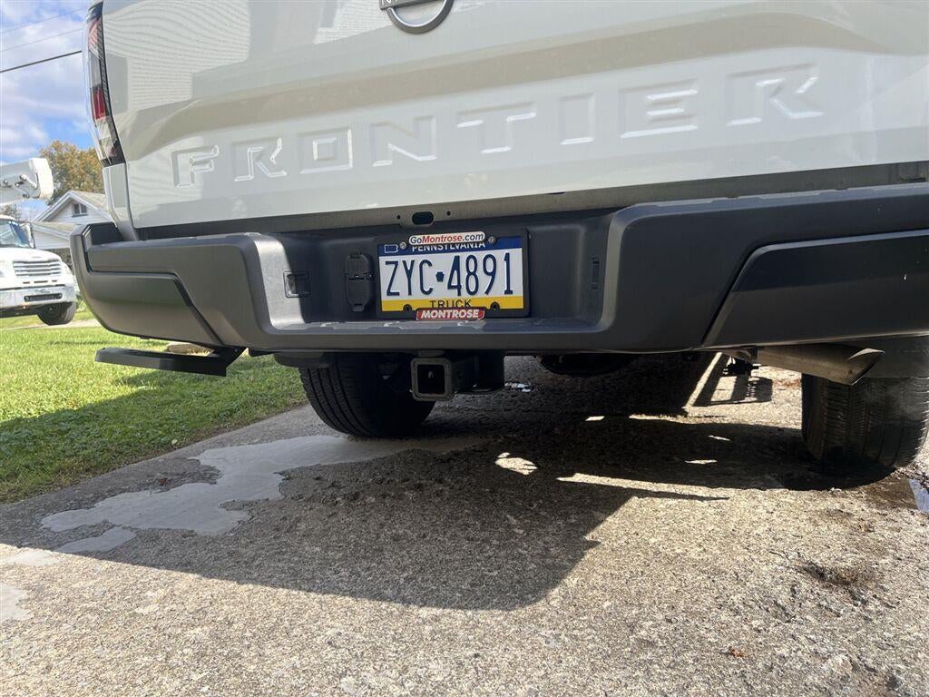 2024 Nissan FRONTIER S Base