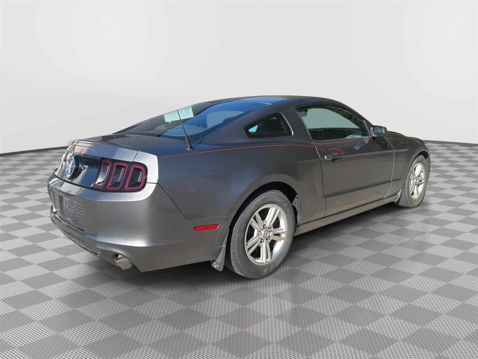 2014 Ford Mustang V6